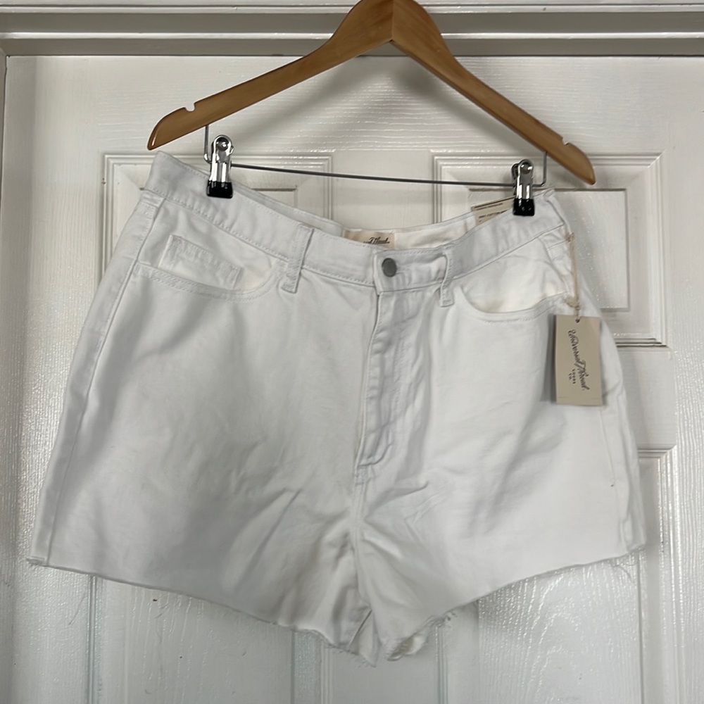 White denim boyfriend shorts